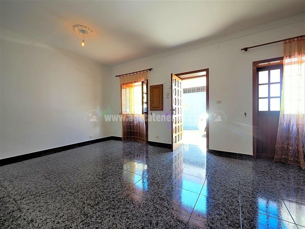 Featured Photo