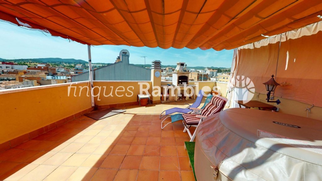 Featured Photo