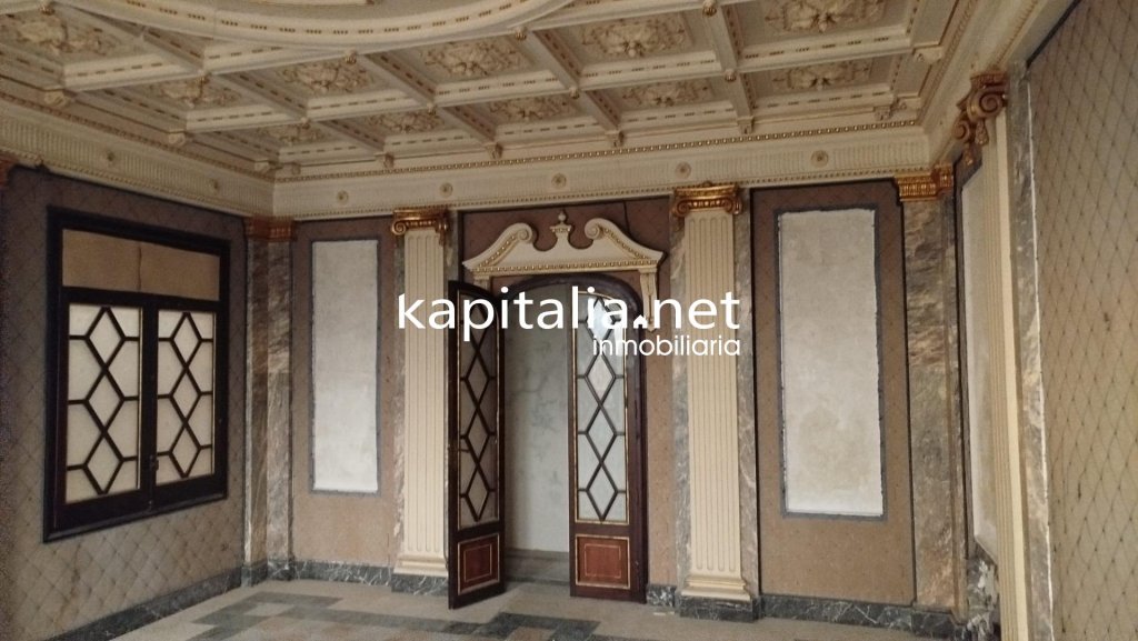 Featured Photo