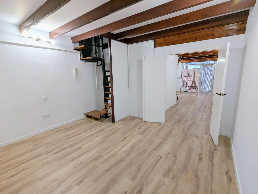 Featured Photo