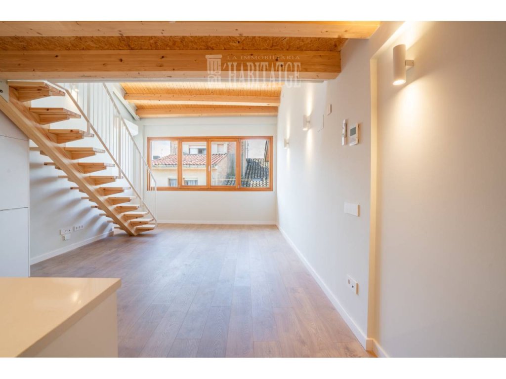 Featured Photo