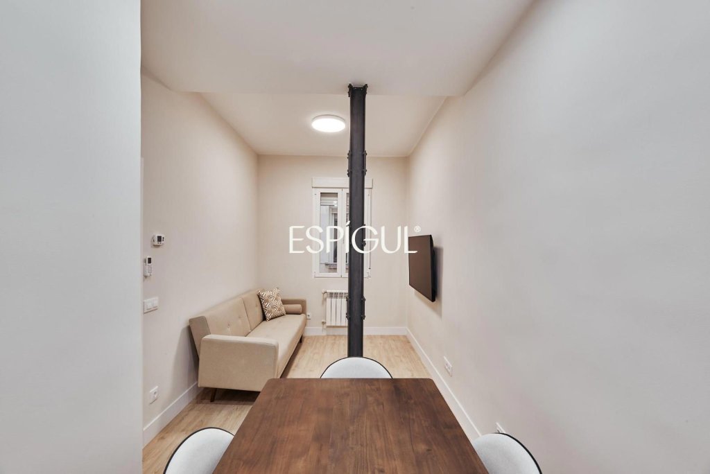 Featured Photo