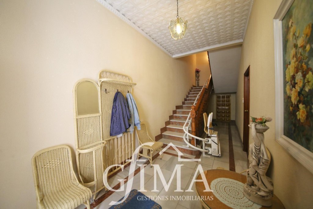 Featured Photo