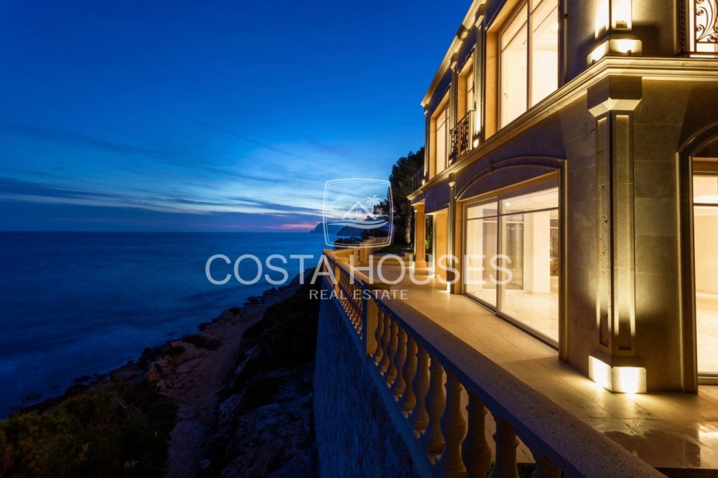 Featured Photo