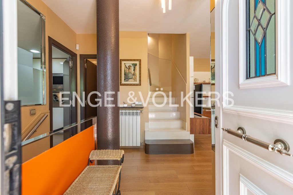 Featured Photo