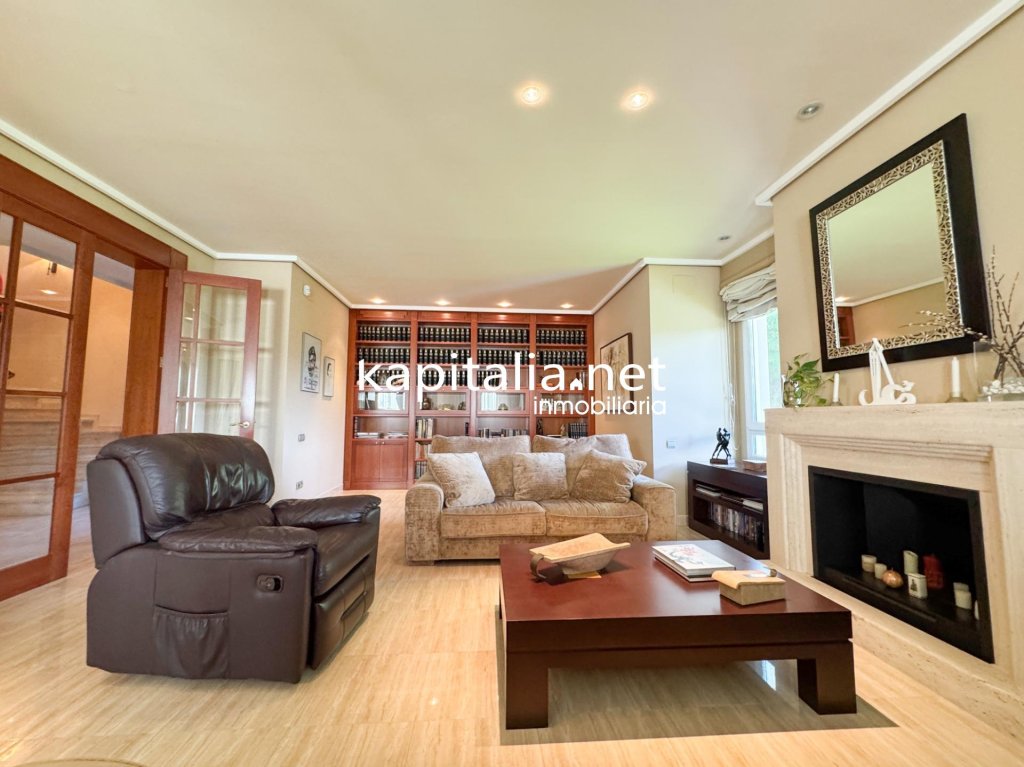 Featured Photo
