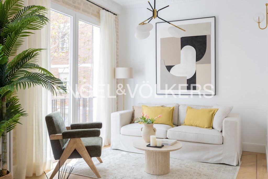 Featured Photo
