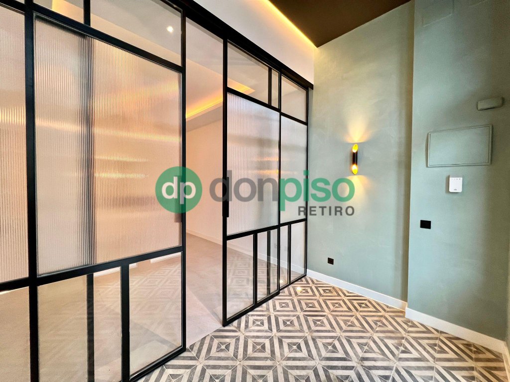 Featured Photo