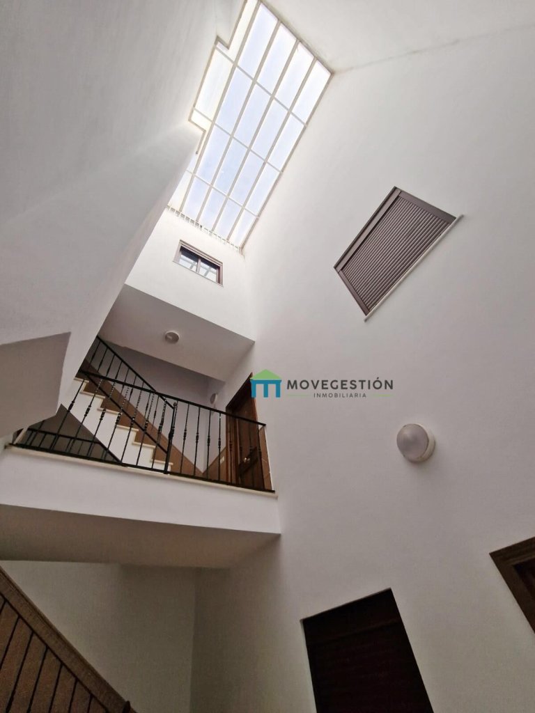 Featured Photo