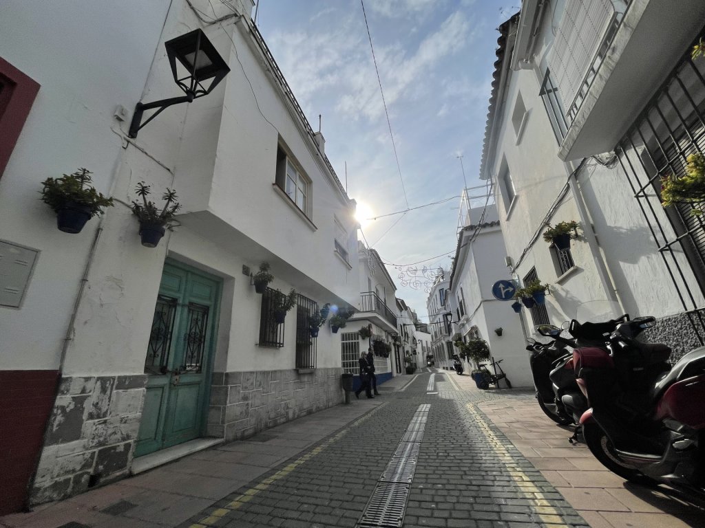 Featured Photo