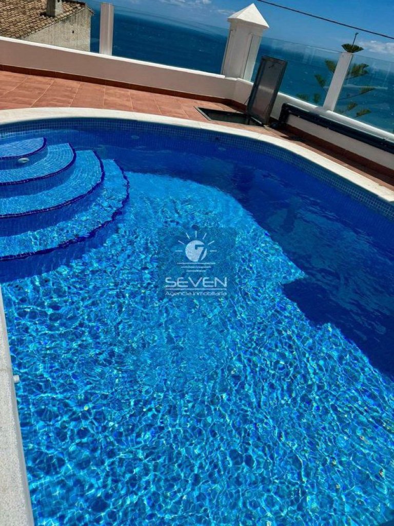 Featured Photo