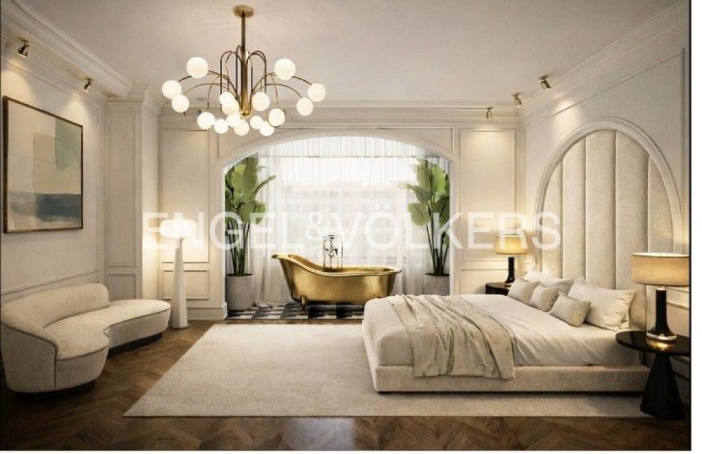 Featured Photo