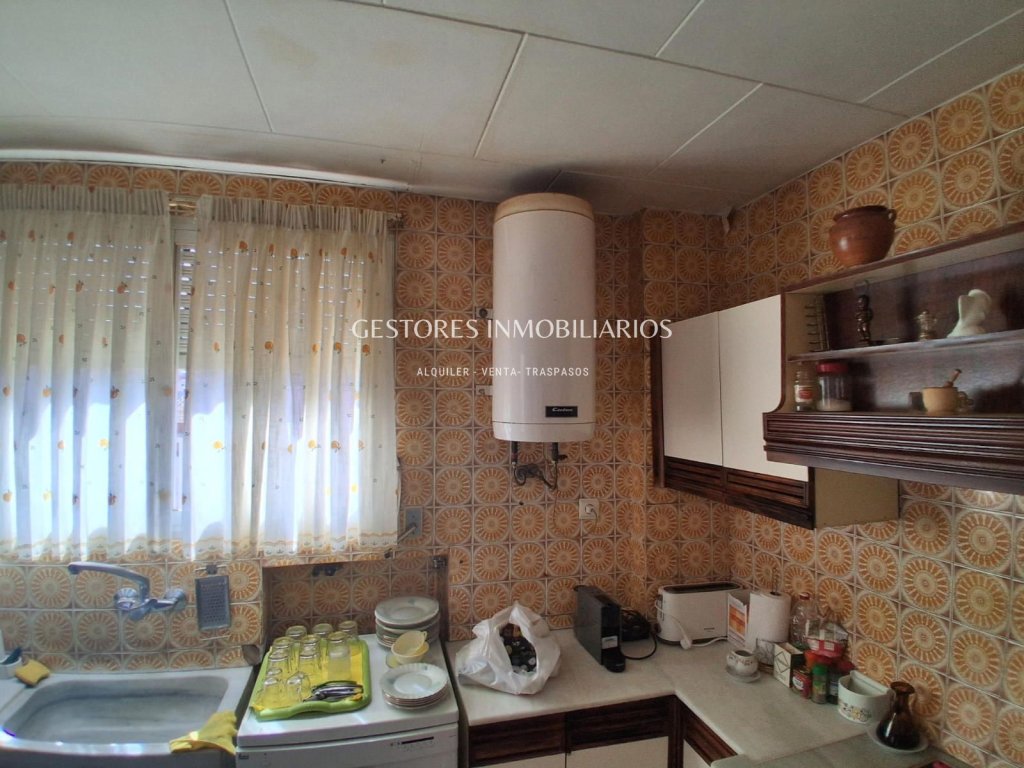 Featured Photo