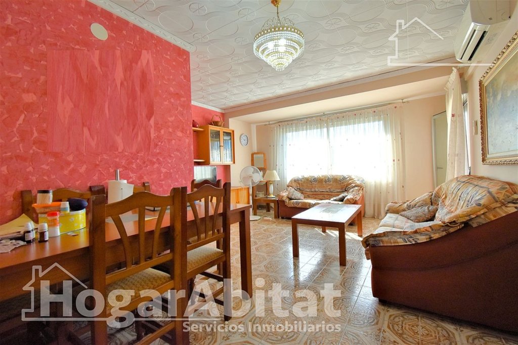 Featured Photo