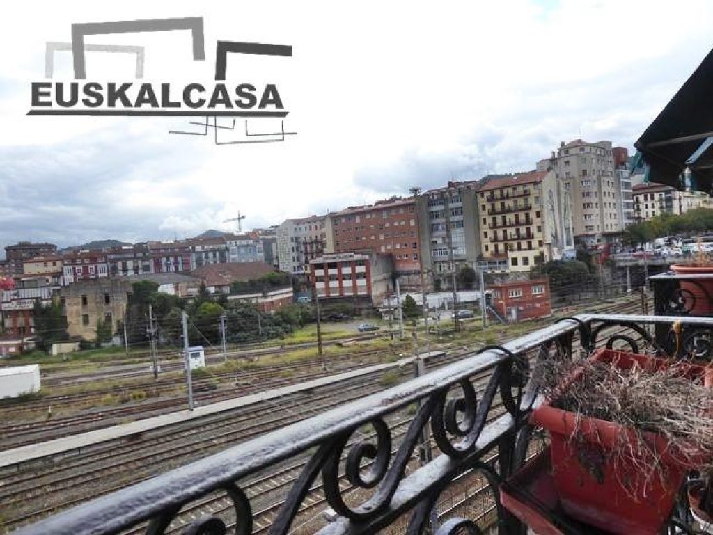 Featured Photo