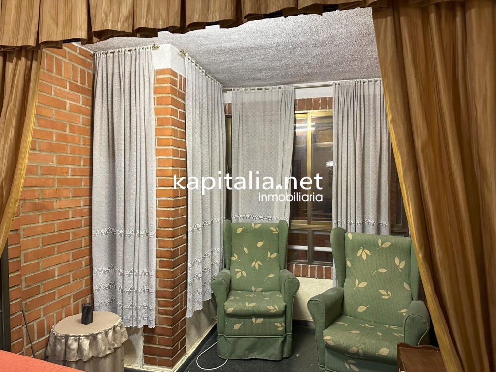 Featured Photo