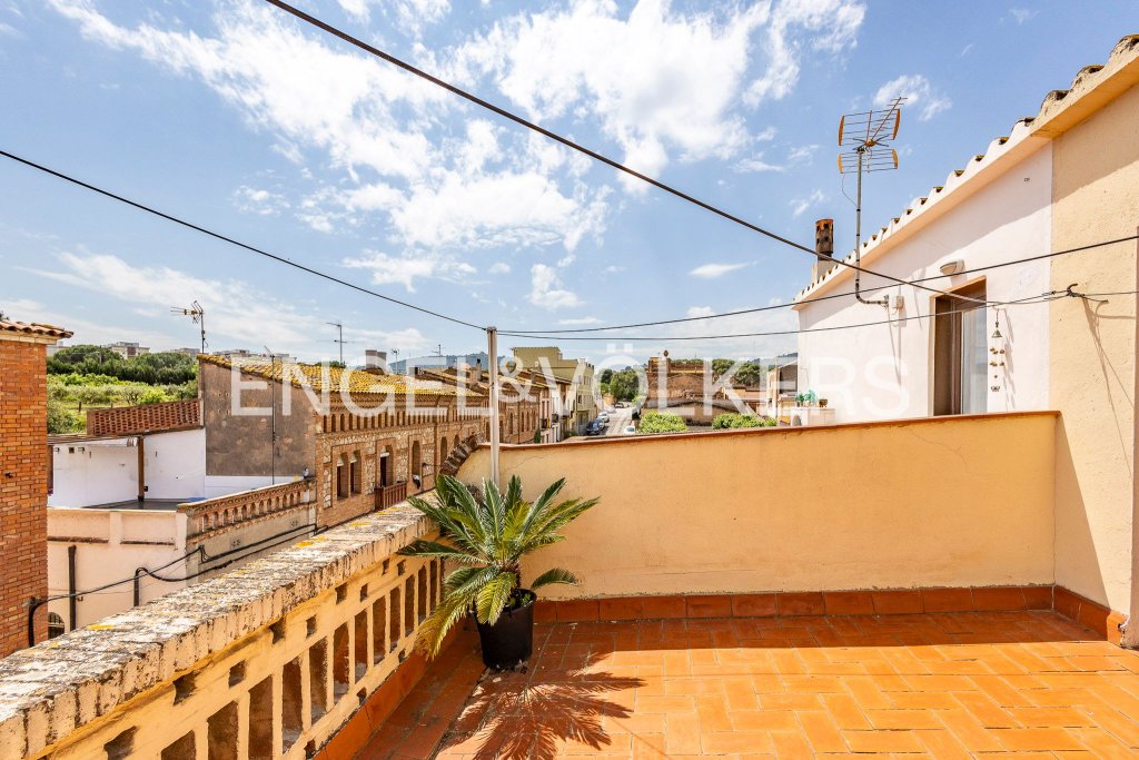 Featured Photo