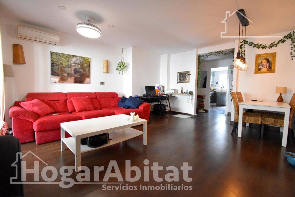 Featured Photo