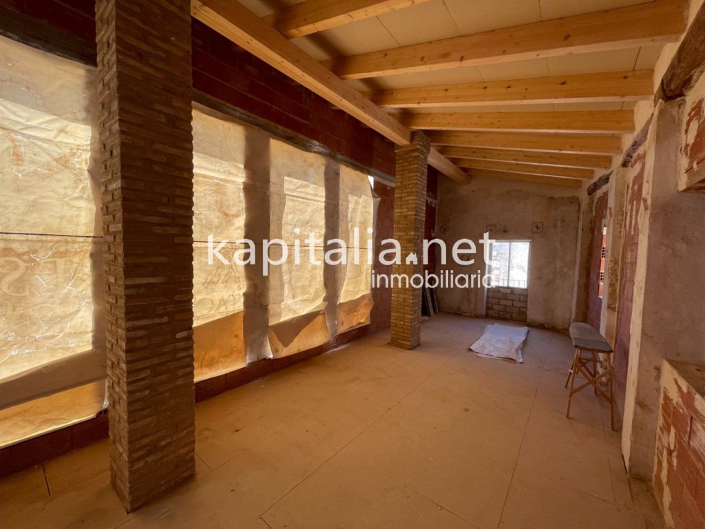 Featured Photo