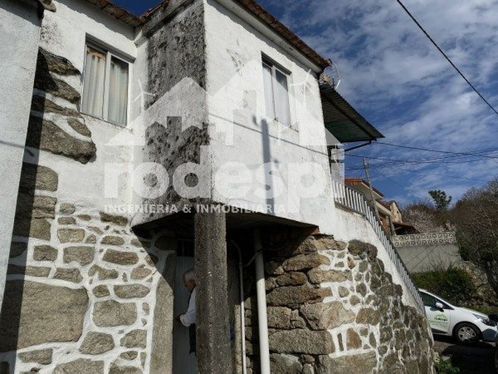 Featured Photo