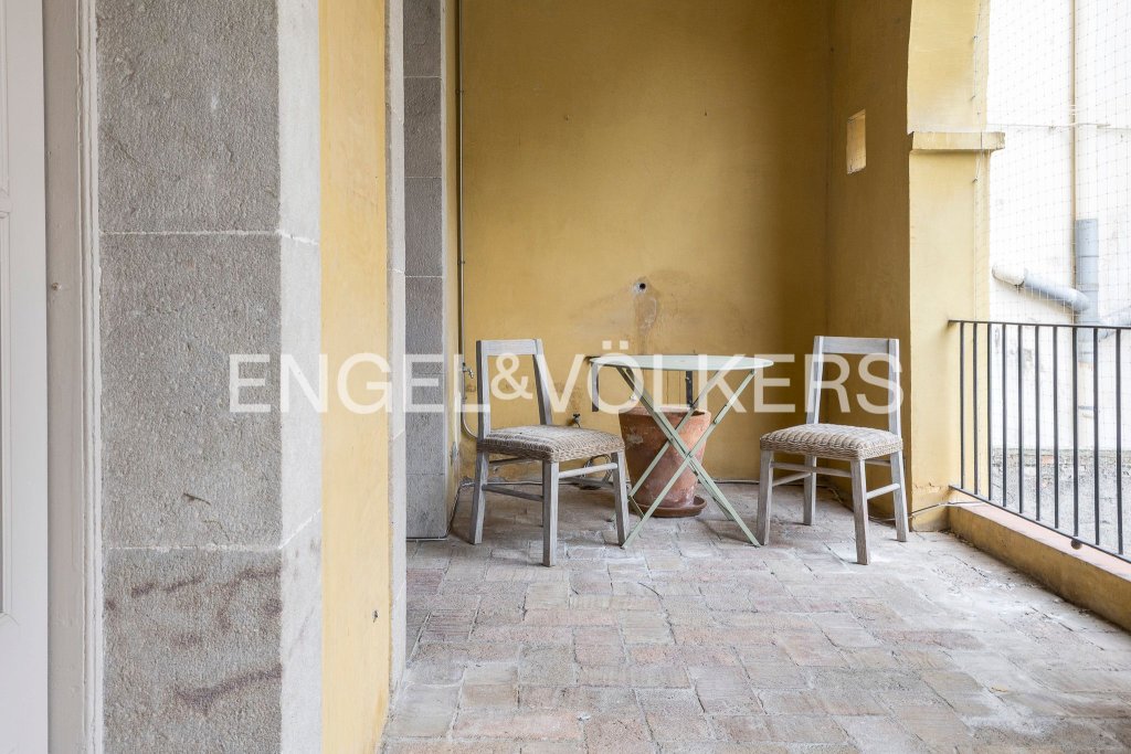 Featured Photo