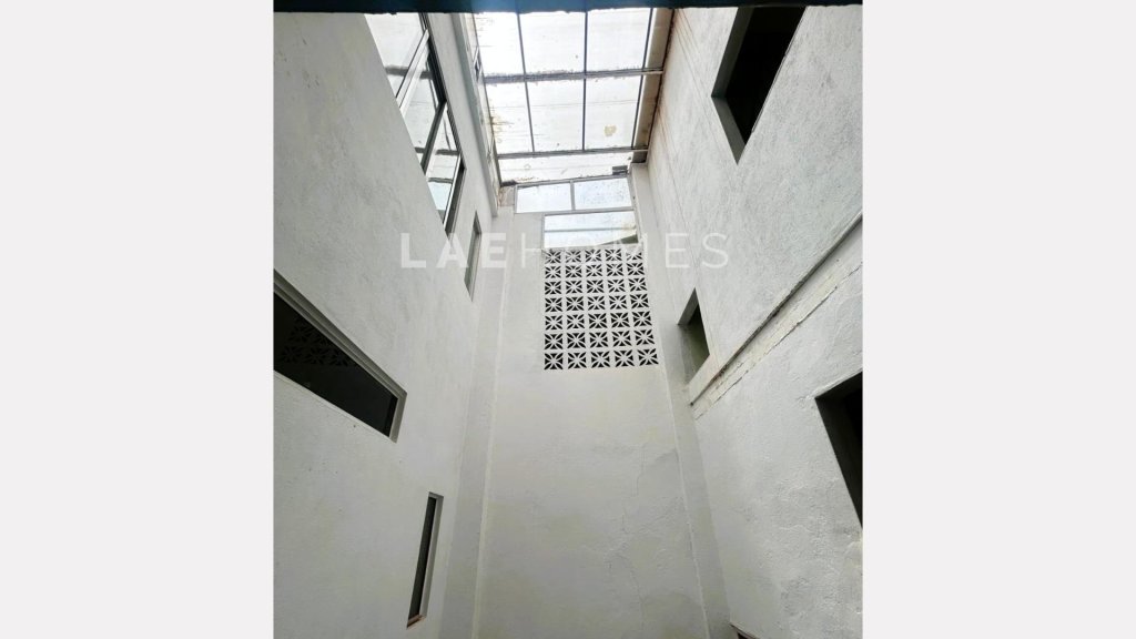 Featured Photo