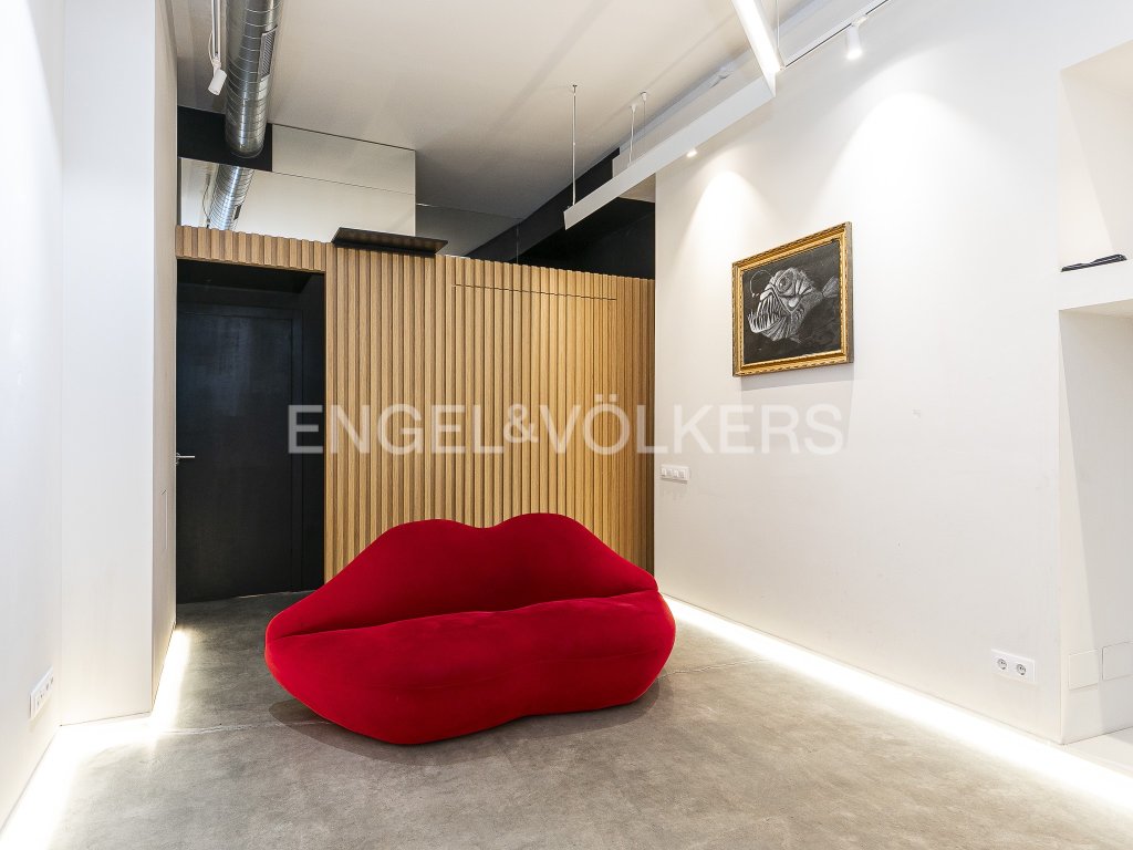 Featured Photo