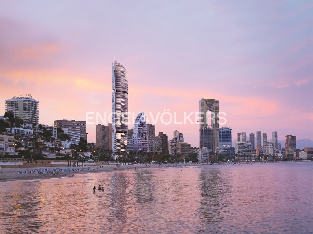 Featured Photo