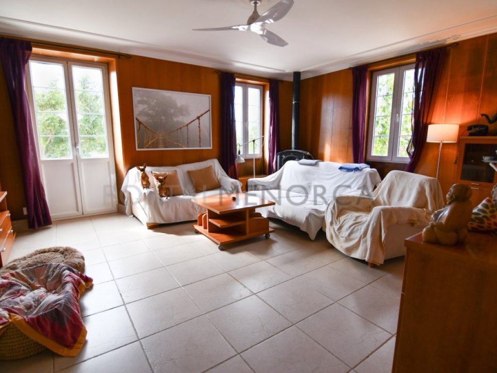 Featured Photo