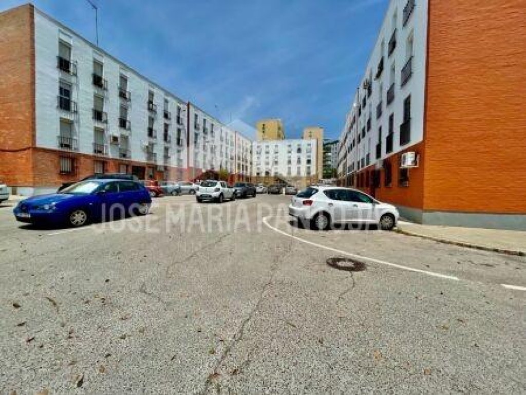 Featured Photo