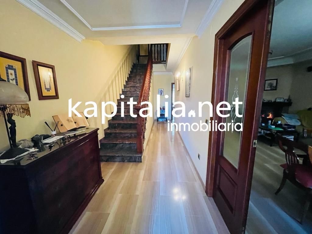 Featured Photo