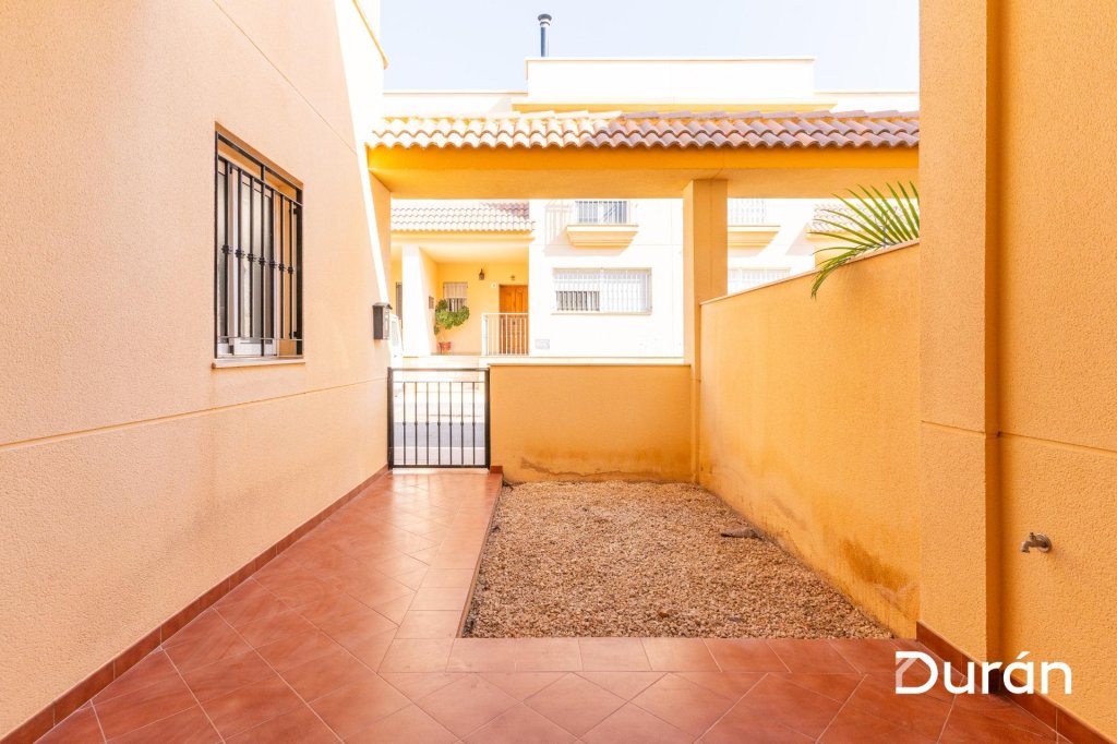 Featured Photo