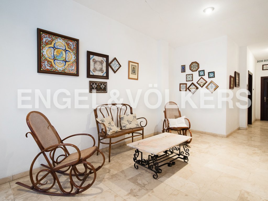 Featured Photo