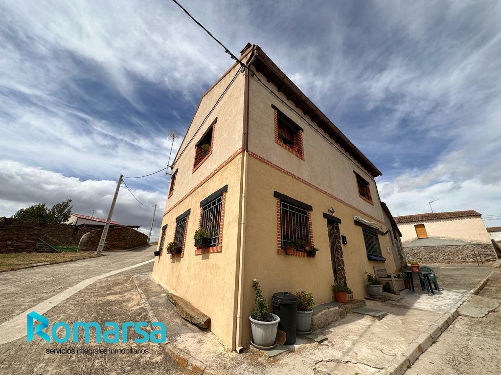 Featured Photo