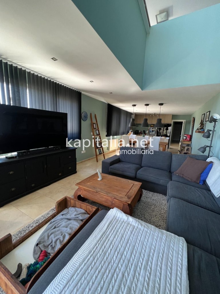 Featured Photo