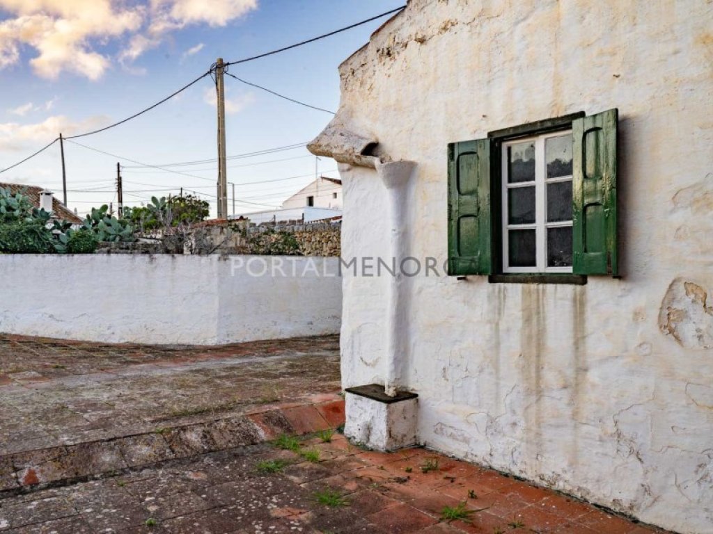 Featured Photo