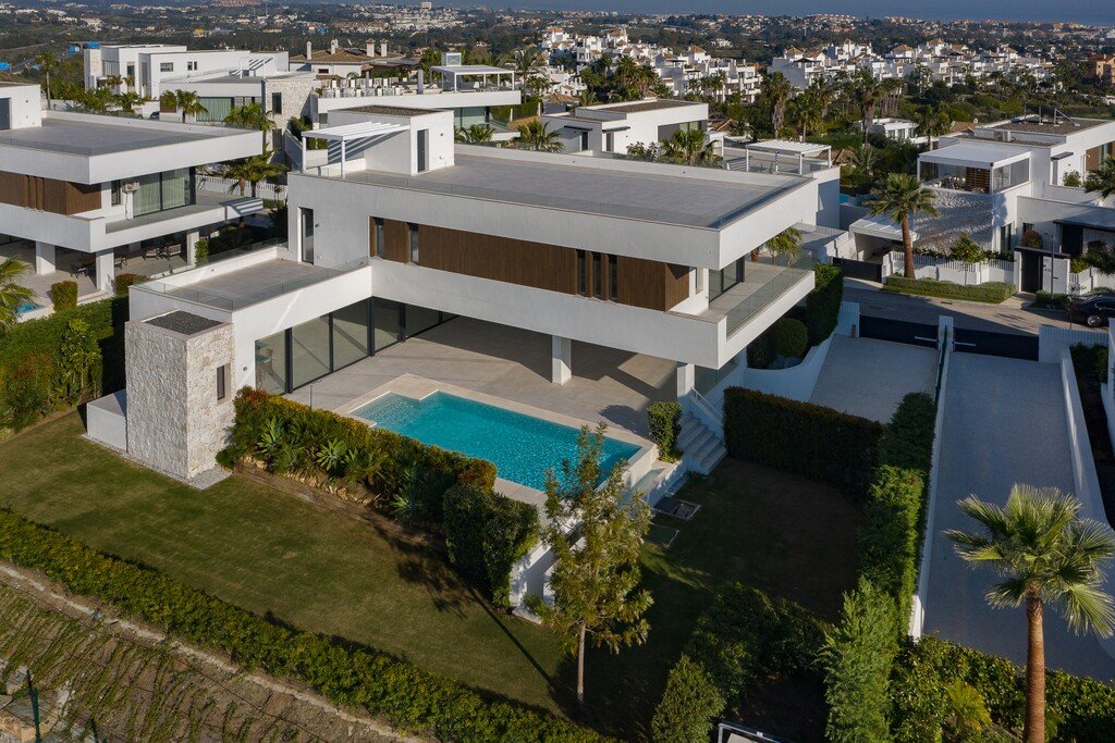Featured Photo