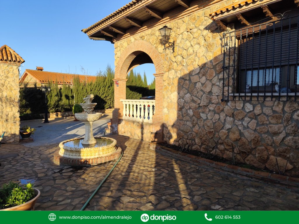 Featured Photo