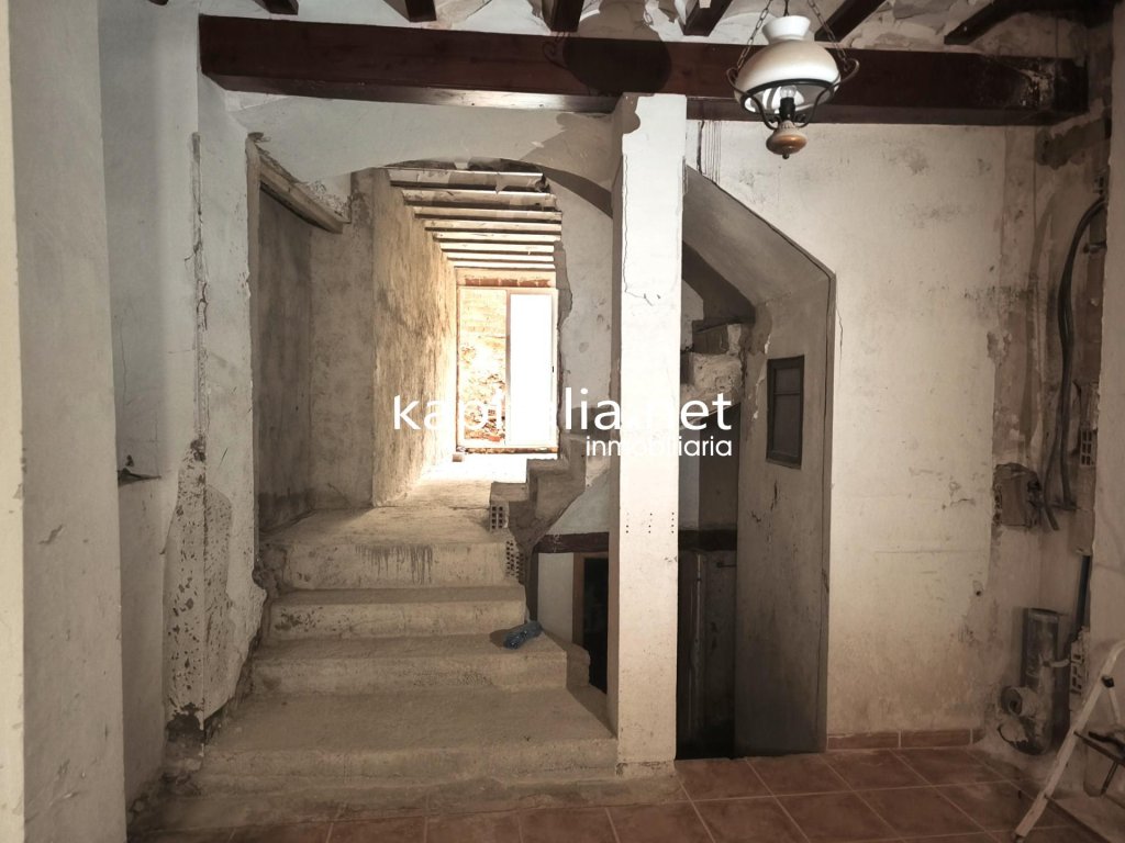 Featured Photo