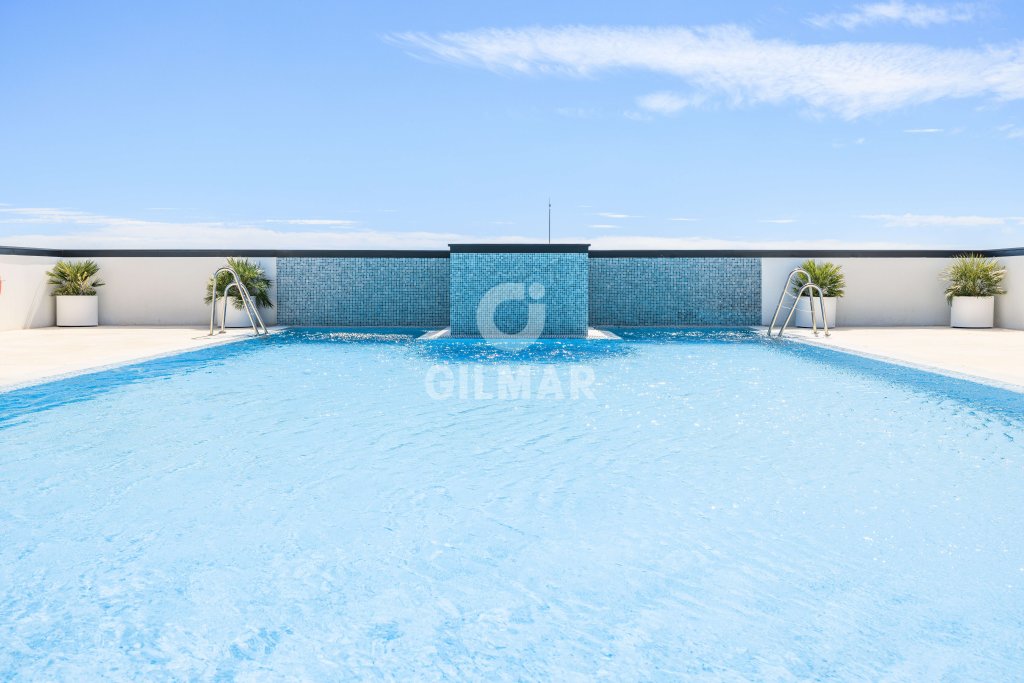 Featured Photo