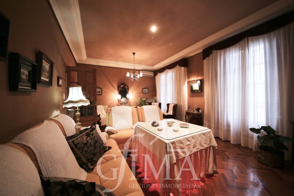 Featured Photo