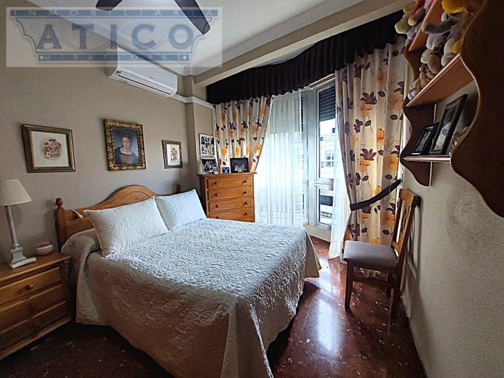 Featured Photo