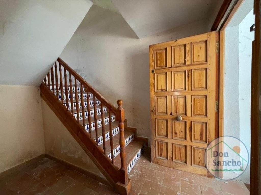 Featured Photo