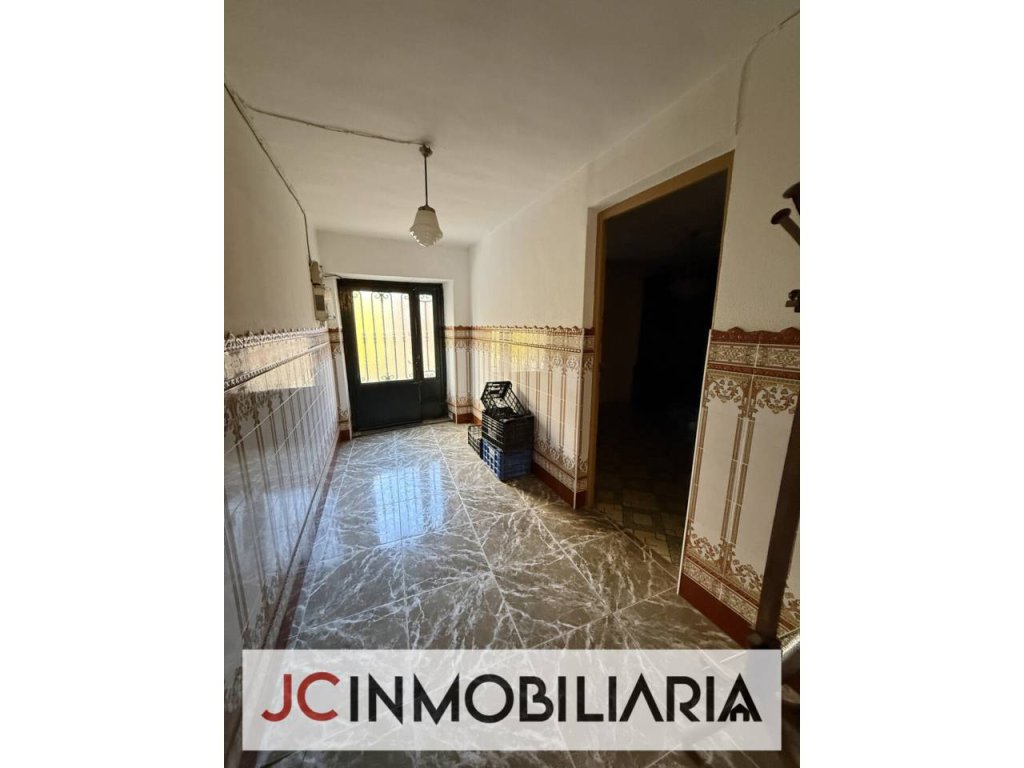 Featured Photo