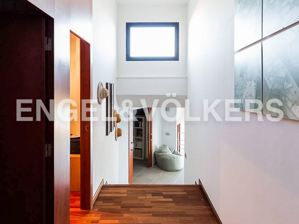 Featured Photo