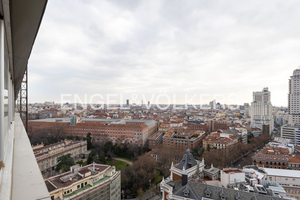 Featured Photo