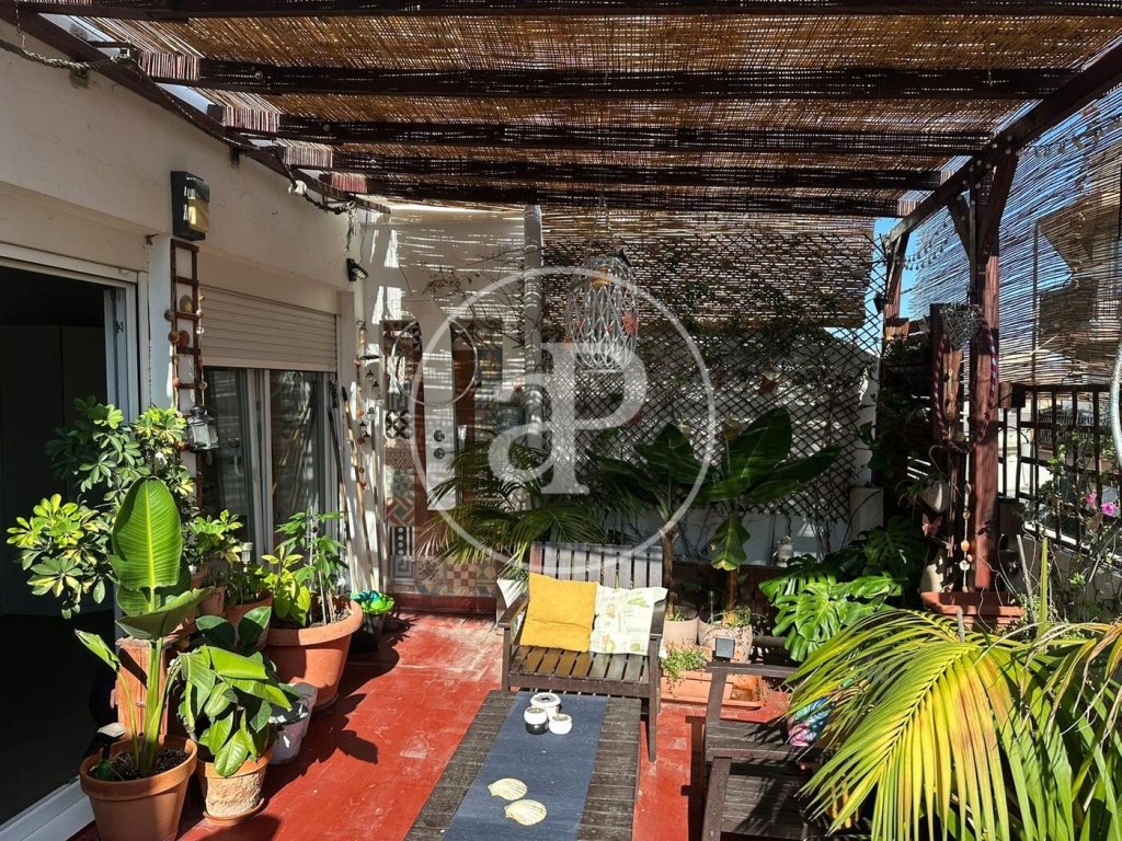 Featured Photo