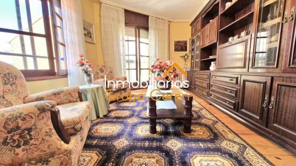 Featured Photo