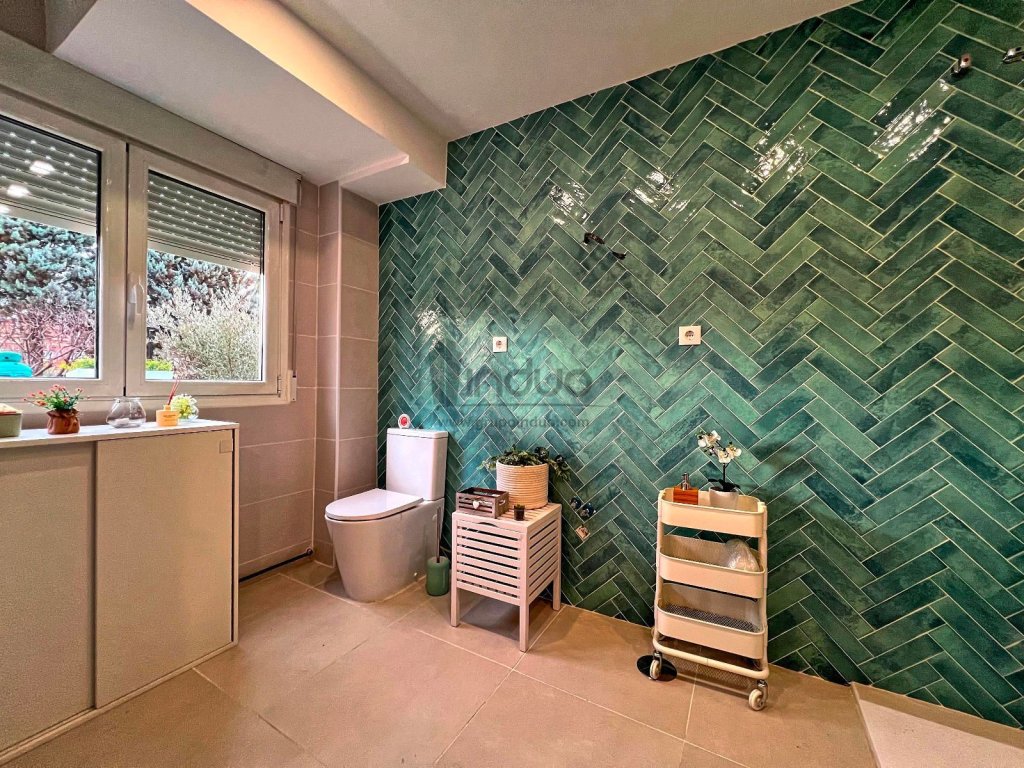 Featured Photo
