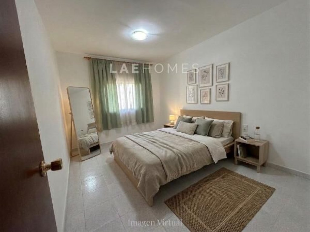 Featured Photo